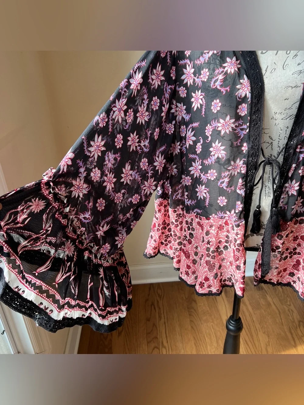 NEW Free People Lola Mixed Print Kimono Black Floral Sz M